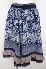 画像1: axes femme / スカーフ柄イレヘムスカート M 紺 Y-26-08-07-172-AX-SK-SZ-ZY (1)