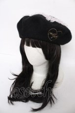 画像2: Angelic Pretty / 配色Frill Heartベレー  黒 Y-26-08-18-010-AP-AC-SZ-ZY (2)