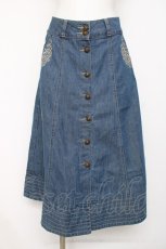 画像1: axes femme / 前釦刺繍入ミドルスカート M ウォッシュ Y-26-08-18-104-AX-SK-SZ-ZY (1)