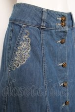 画像3: axes femme / 前釦刺繍入ミドルスカート M ウォッシュ Y-26-08-18-104-AX-SK-SZ-ZY (3)