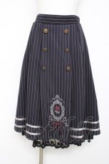 画像1: axes femme / ローズカメオ風刺繍スカート F 紺 Y-26-08-18-109-AX-SK-SZ-ZY (1)
