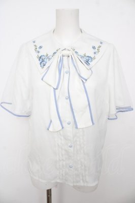 Preview of ネモフィラ刺繍ブラウス F 白