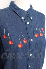 画像3: INGEBORG / チェリー刺繍デニムブラウス  インディゴ Y-26-08-20-115-LO-BL-SZ-ZT0823E (3)