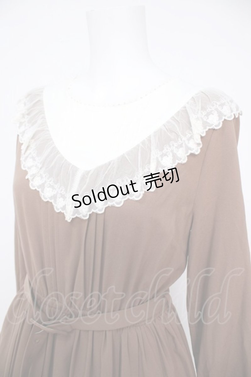 画像3: axes femme POETIQUE / ベルト付きプリーツワンピース M 茶 Y-26-08-24-056-AX-OP-SZ-ZI (3)