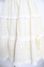 画像4: BABY,THE STARS SHINE BRIGHT / Innocent Ribbon Lace シャーリングジャンパースカート  アイボリー Y-26-08-24-081-BA-OP-AS-ZY (4)