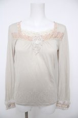 画像1: axes femme / モチーフレース使いプルオーバー M 生成り Y-26-08-26-050-AX-BL-SZ-ZY (1)