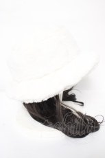 画像4: axes femme POETIQUE / フェイクファーバケットハット  生成り Y-26-08-26-026-AX-AC-SZ-ZY (4)