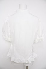 画像2: ERIKA Collaboration / TT*ERIデシンフリルBL M 白 Y-26-08-26-033-LO-BL-SZ-ZY (2)