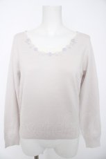 画像1: axes femme / シフォン使い刺繍ニットプルオーバー M シロ Y-26-08-28-056-AX-TO-SZ-ZY (1)