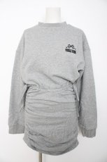 画像1: Fickle Bebe / FBロゴスウェットワンピース F グレー Y-26-08-29-064-LO-OP-SZ-ZY (1)