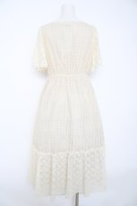 画像2: axes femme / レース×シフォンドレス風ワンピース F 生成り Y-26-08-29-079-AX-OP-SZ-ZY (2)