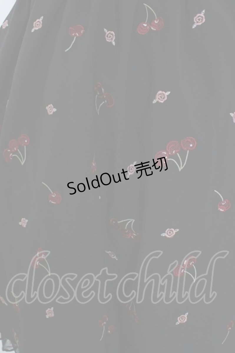 画像3: axes femme POETIQUE / チェリー×ローズ刺繍ジャンパースカート M 黒 Y-26-09-03-110-AX-OP-SZ-ZY (3)