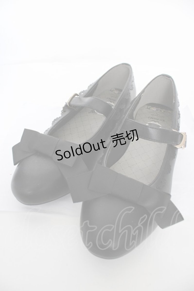 画像1: m petit by misako / サンリオキャラクターズコラボクロミパンプス LL 黒 Y-26-09-04-014-LO-SH-SZ-ZY (1)