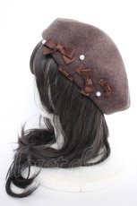 画像2: m petit by misako / リボンバスクベレー 57.5cm 茶 Y-26-09-05-007-LO-AC-SZ-ZY (2)