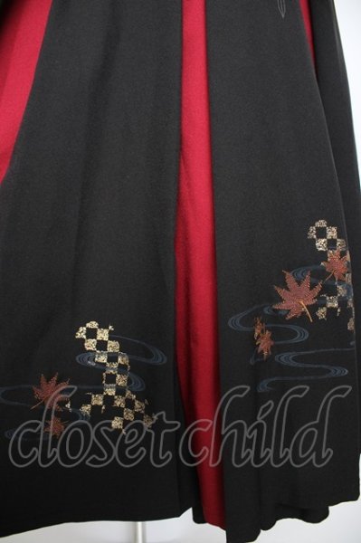 Ozz oneste / 紅葉刺繍袴風スカート 黒 Y-26-09-05-184-OO-SK-SZ-ZY