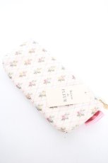 画像2: Maison de FLEUR / フラワーチェックポーチ  生成り Y-26-09-06-010-LO-ZA-SZ-ZY (2)