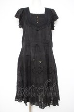 画像1: Cherir la femme / ひまわり刺繍ワンピース M 黒 Y-26-09-07-056-LO-OP-SZ-ZY (1)