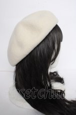 画像3: axes femme / ローズ刺繍ベレー  生成り Y-26-09-07-004-AX-AC-SZ-ZY (3)