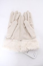 画像2: axes femme / 雪刺繍×パールファー手袋  生成り Y-26-09-08-015-AX-ZA-SZ-ZY (2)