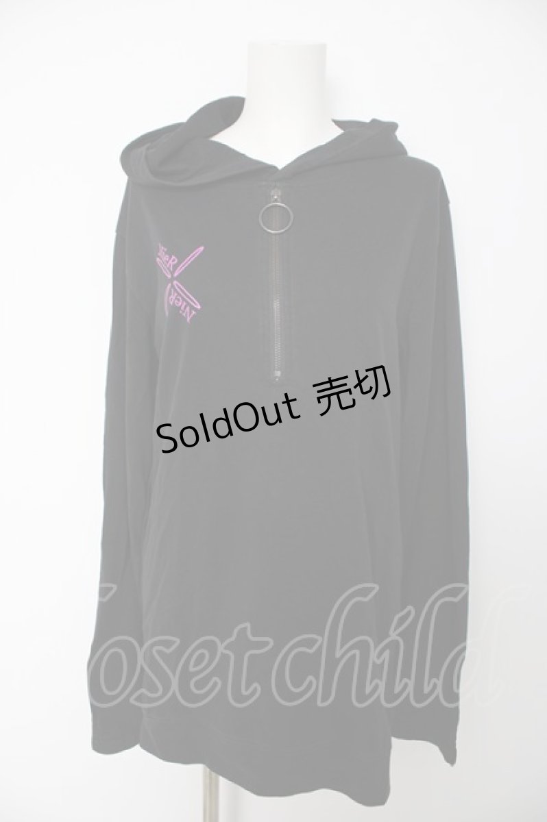 画像1: NieR Clothing / 袖プリントプルパーカー  黒 Y-26-09-13-051-PU-TO-SZ-ZY (1)
