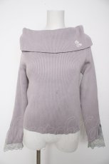 画像1: axes femme / ローズ刺繍オフショルニット  ラベンダー Y-26-09-13-064-AX-TO-SZ-ZY (1)