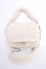 画像1: Maison de FLEUR / ダブルリボンファーフラップバッグ F アイボリー Y-26-09-13-014-LO-BG-SZ-ZY (1)