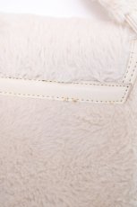 画像3: Maison de FLEUR / ダブルリボンファーフラップバッグ F アイボリー Y-26-09-13-014-LO-BG-SZ-ZY (3)