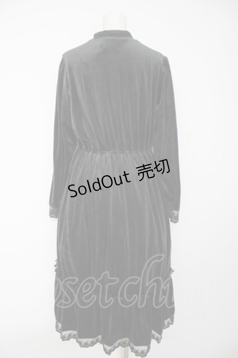 画像2: axes femme NOSTALGIE / レース使いベロアワンピース M グレー Y-26-09-14-078-AX-OP-SZ-ZY (2)