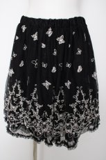 画像1: axes femme / 蝶々刺繍チュールスカート M 黒 Y-26-09-14-129-AX-SK-SZ-ZY (1)