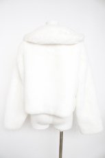 画像2: Angelic Pretty / Ladyファーショートコート  白 Y-26-09-18-059-AP-CO-SZ-ZY (2)