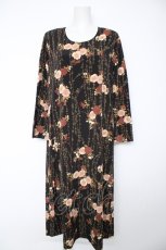 画像1: KANEKO ISAO / 花&蔓柄ちりめん長袖ワンピース  ブラック Y-26-09-20-068-EL-OP-SA-ZY (1)