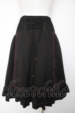 画像2: Ozz oneste / タッセルチャーム付刺繍スカート  黒 Y-26-09-20-100-OO-SK-SZ-ZY (2)