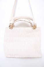 画像1: axes femme / 薔薇金具付きシャーリングバック  生成り Y-26-09-25-018-AX-BG-SZ-ZY (1)