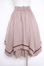 画像2: axes femme / ブーケ刺繍イレヘムスカート F モカ Y-26-09-26-042-AX-SK-SZ-ZY (2)