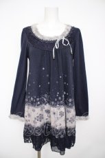 画像1: axes femme / 雪の結晶柄Aラインチュニック  紺 Y-26-09-30-087-AX-OP-SZ-ZY (1)