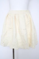 画像1: LIZ LISA / 裾刺繍スカート 0 アイボリー Y-26-10-03-045-LO-SK-SZ-ZY (1)
