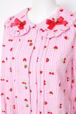 画像3: Nile Perch / いちごとサクランボ刺繍ブラウス  ピンク Y-26-10-04-038-LO-BL-SZ-ZY (3)