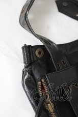画像4: Ozz Croce / クロス刺繍ベルトバッグ  黒 Y-26-10-09-001-OO-BG-SZ-ZY (4)