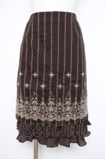 画像1: axes femme / 裾パネル刺繍タイトスカート  ブラウン Y-26-10-10-111-AX-SK-SZ-ZY (1)