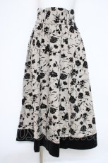 画像1: axes femme / フロッキーフラワー柄スカート F ベージュ Y-26-10-12-125-AX-SK-SZ-ZY (1)