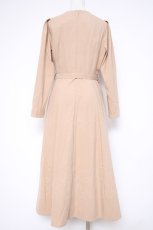画像3: an another angelus / ローズ刺繍フレームヨークワンピース  ベージュ Y-26-10-12-132-CA-OP-SZ-ZY (3)