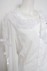 画像5: metamorphose / 【プラスサイズ】ケープ付き丸襟ブラウス 2 白 Y-26-10-14-068-ME-BL-AS-ZY (5)