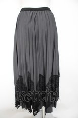 画像2: axes femme / 裾レースデザインプリーツスカート M グレー Y-26-10-26-102-AX-SK-SZ-ZY (2)