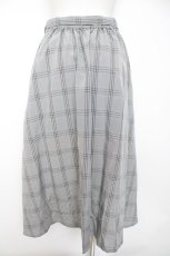 画像2: axes femme / 花刺繍チェック柄スカート M グレー Y-26-10-26-106-AX-SK-SZ-ZY (2)