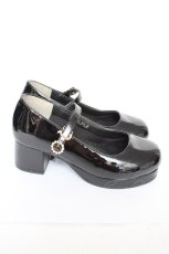 画像4: axes femme / パールバックルおでこパンプス M 黒 Y-26-10-31-019-AX-SH-SZ-ZY (4)