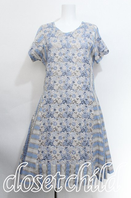 Jane Marple Dans Le Salon / 刺繍ストライプワンピース サックスx