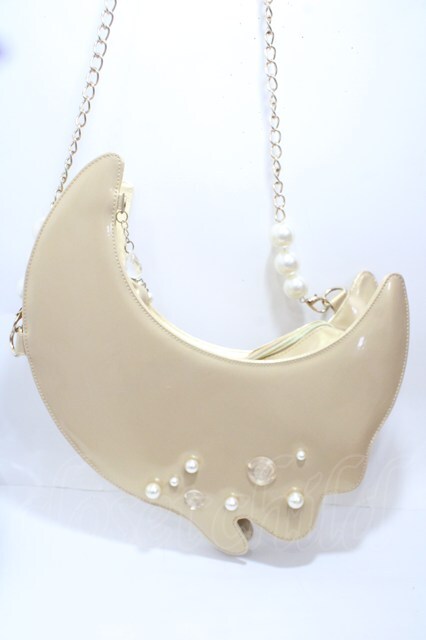 Angelic Pretty / Pearly Melty Moonショルダーバッグ  ゴールド Y-25-04-30-048-AP-BG-SZ-ZY