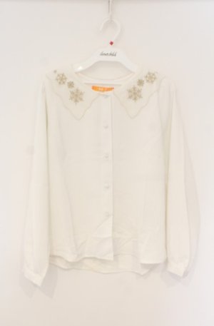 画像: Fi.n.t / スノーフレーク刺繍衿ブラウス【洗える】 F オフホワイト O-26-01-23-035-CA-BL-OW-OS