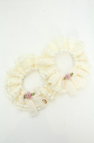 画像: m petit by misako / NINA'Sコラボ　リボン付き2WAYシュシュ  オフシロ O-26-01-30-058-LO-ZA-YM-OS