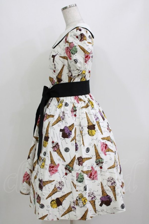 画像2: Q-pot. / アイスクリームパフスリーブドレス  オフホワイト H-26-04-12-004-QP-OP-KB-ZH (2)